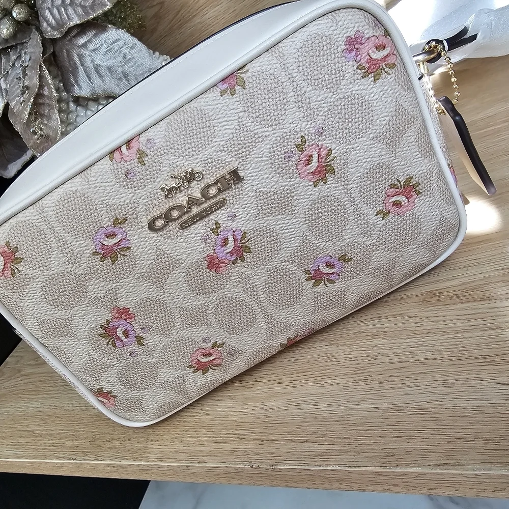 Coach Mini Jamie Cameea Crossbody Bag. Gold/Sand/multi